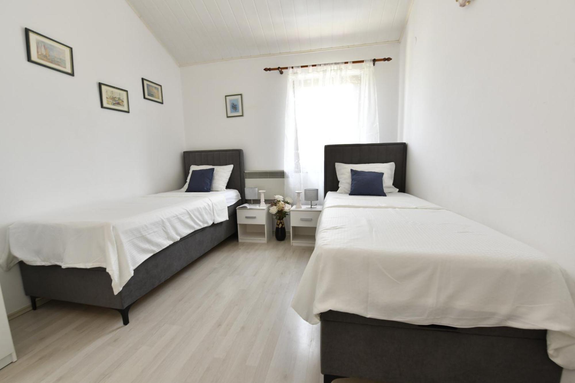 Herak Apartment *